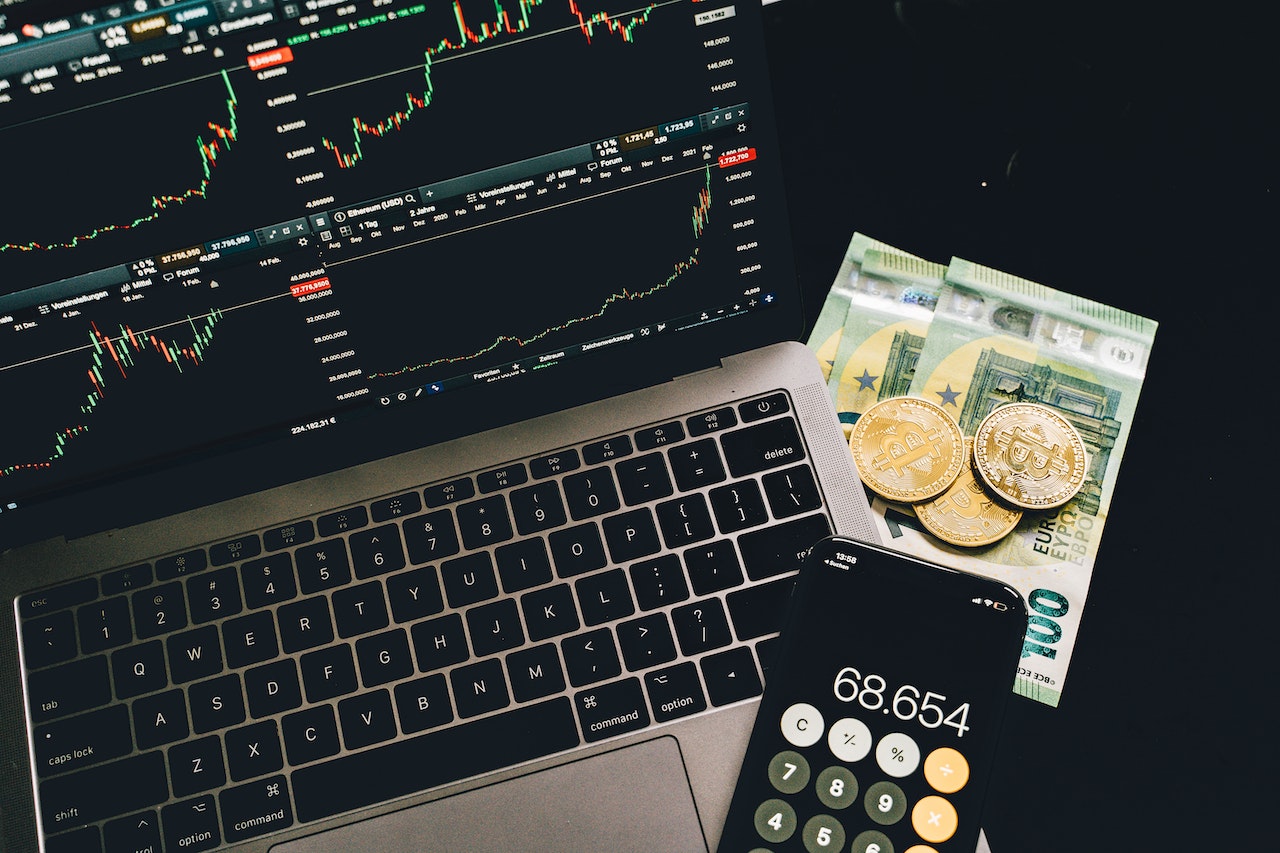 How to Safeguard Your Crypto Investments in a Volatile Economy - Due