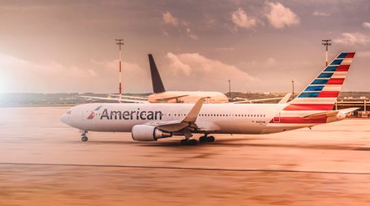 Boeing to slow down expansion