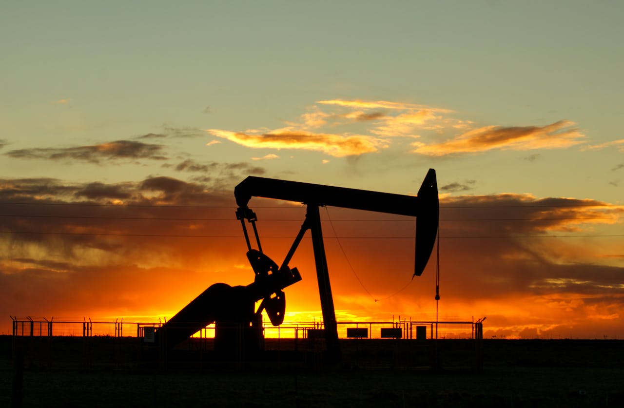 Exxon considering acquisition opportunities amidst low profits