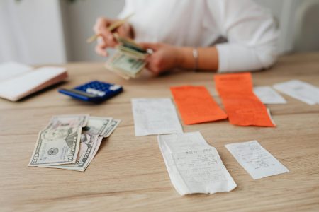20 Daily Money Habits