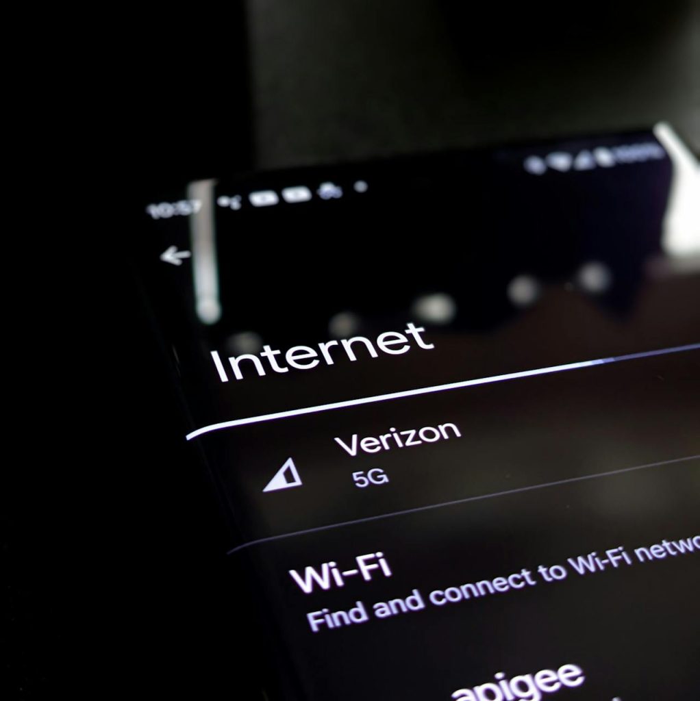 Verizon Wireless names lead director as new CEO
